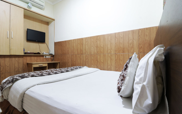 58 Guesthouse Tangerang by ZUZU