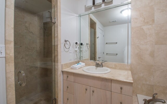 Sea Breeze 1002 Penthouse