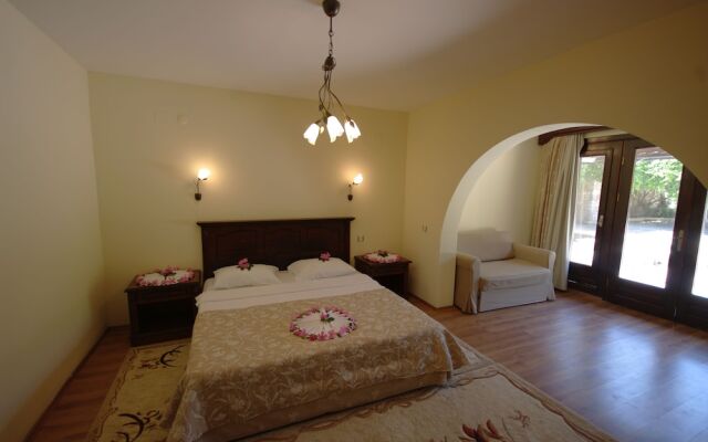 Alarga Sail Boutique Hotel & Yacht Club