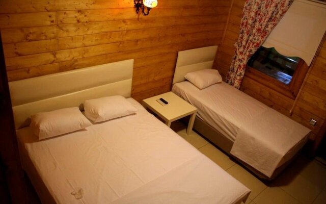 Huzur Motel