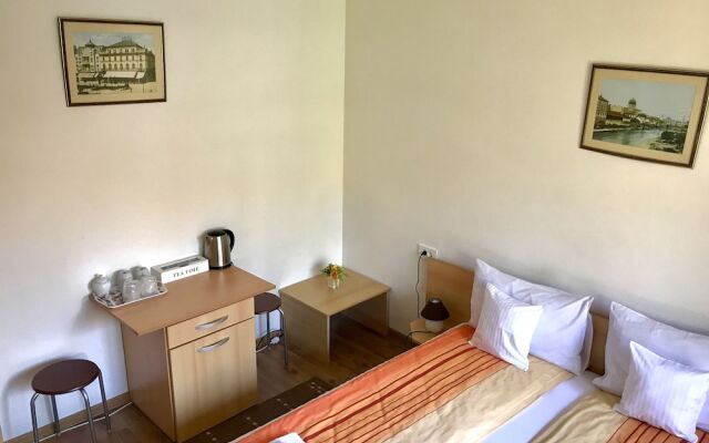 Cristi's Rooms - Pensiune