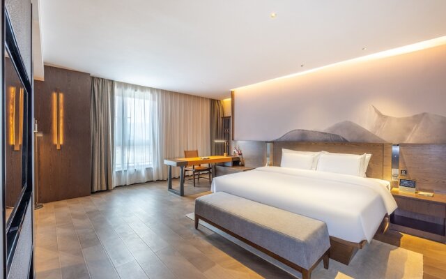 JOVE MOUNTAIN UrCove Nyingchi Hotel