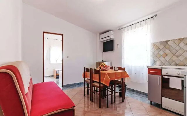 Apartments Hak - One Bedroom Apartment With Balcony