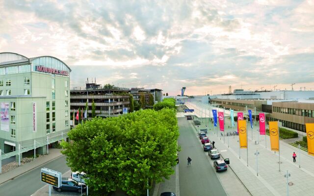 Mövenpick Hotel Nuernberg Airport