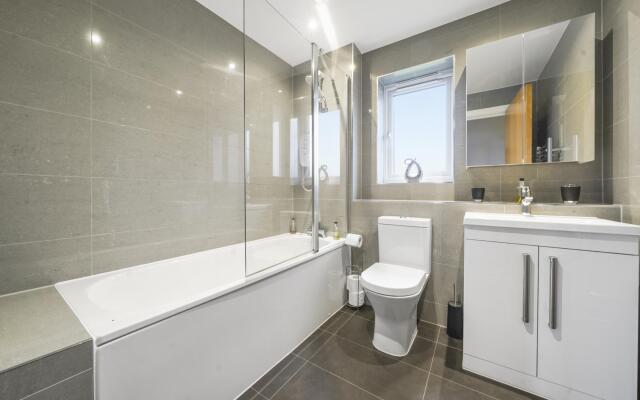London Heathrow Living Serviced Apartments - Apt 8