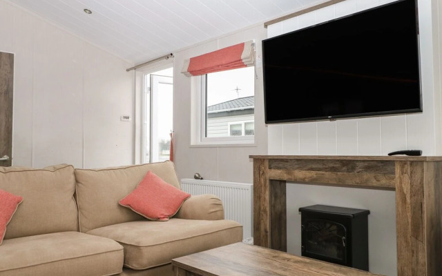Lodge at Chichester Lakeside