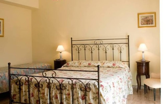 Bed & Breakfast Villa Flora
