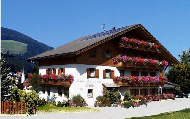 Pension Arnica