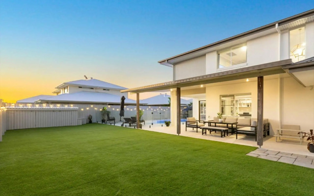 Ultimate Family Entertainer