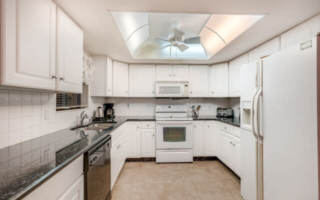 Reflections on the Gulf by Vtrips