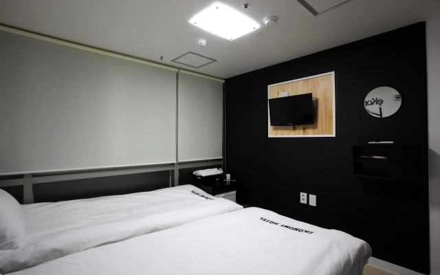 Ekonomy Hotel Myeongdong premier