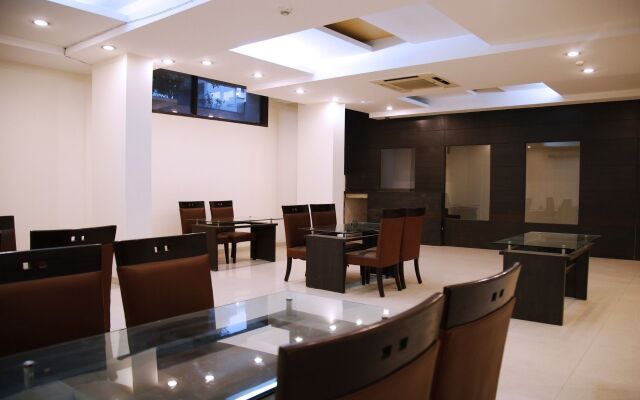 FabHotel Oasis DLF Phase 3