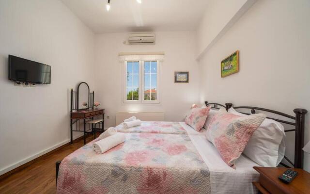 Villa Erasmia- House 1