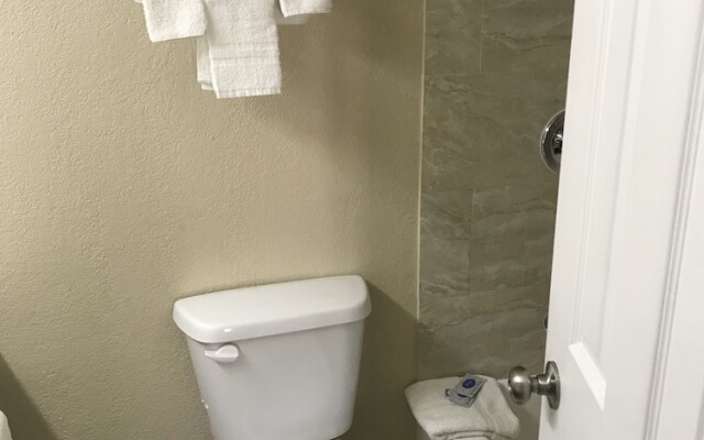 Georgetown Plaza Motel