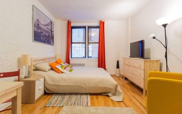 Beautiful Studio Near Central Park