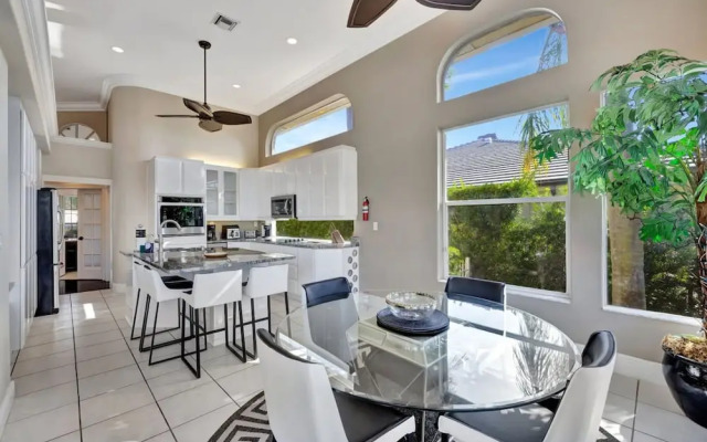 Serenity Villa Water Front