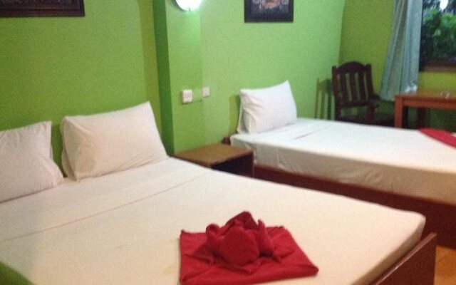 Coconut House Chaweng Hostel