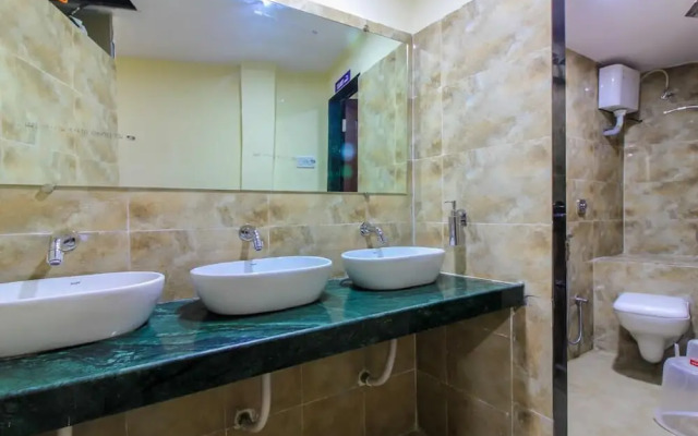 Seven Hills Dormitory - Hostel