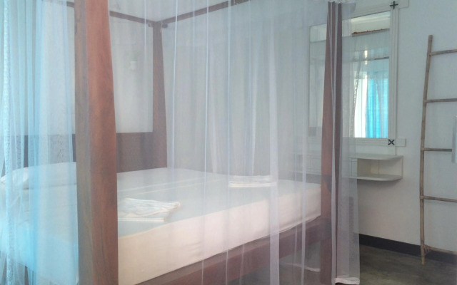 Mountain Wave Hotel and Surfshop