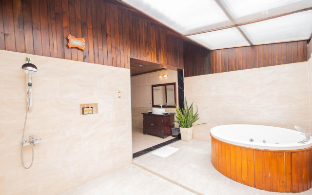 Diamond Bay Resort and Spa