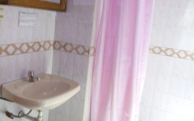 Hostal Lluvia de Oro