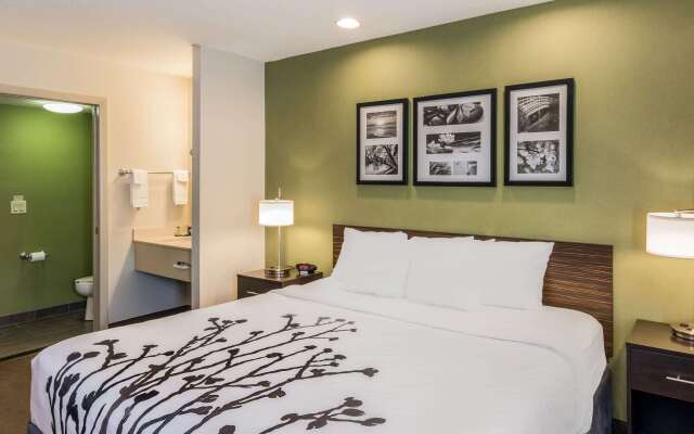 Sleep Inn & Suites Niantic North