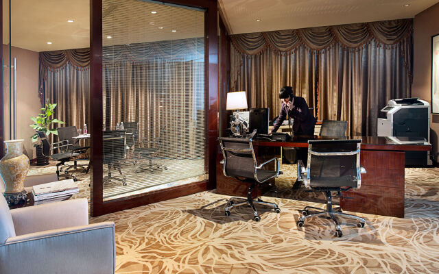 Crowne Plaza Zhenjiang by IHG
