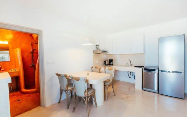 Amara House