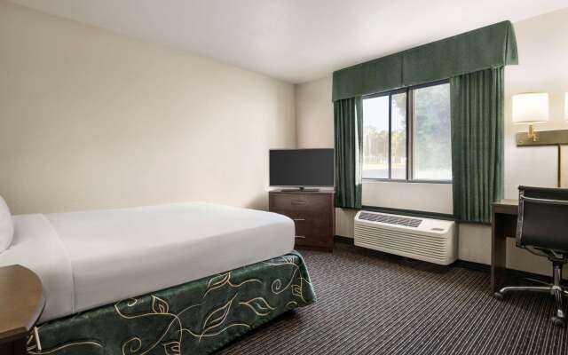 Travelodge by Wyndham Yuma