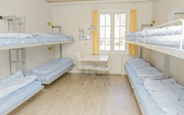 Rønne Vandrerhjem - Hostel