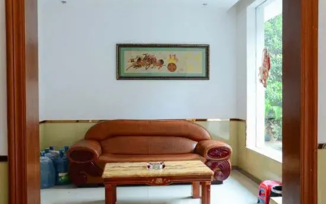 Town Haipeng Hotel