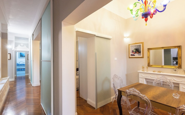 Rental in Rome Gregoriana Apartment