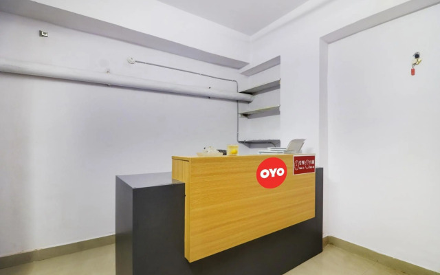 Super OYO 91856 Broholic Hotels
