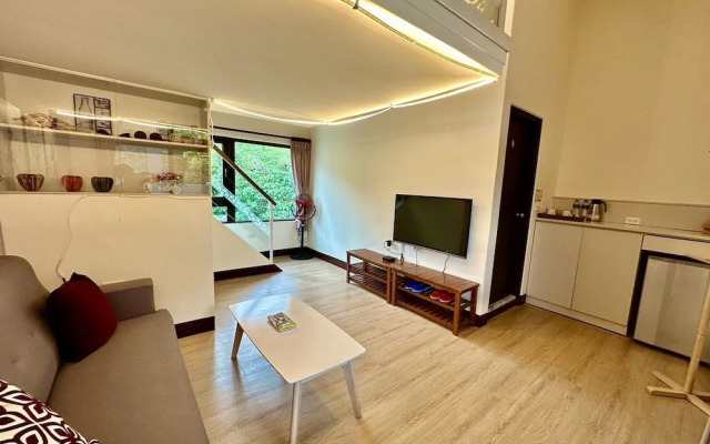 Li Wu Zuo Can B&B