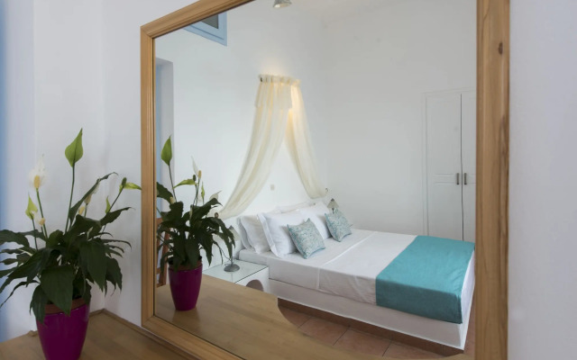 Kastro Suites