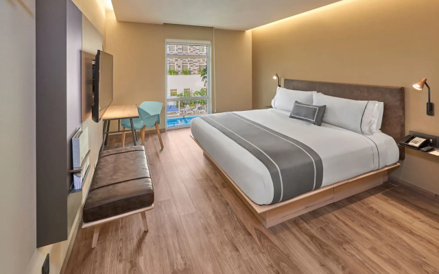 City Express Plus by Marriott Mazatlán