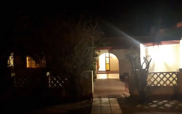 Paradise Hut Guesthouse