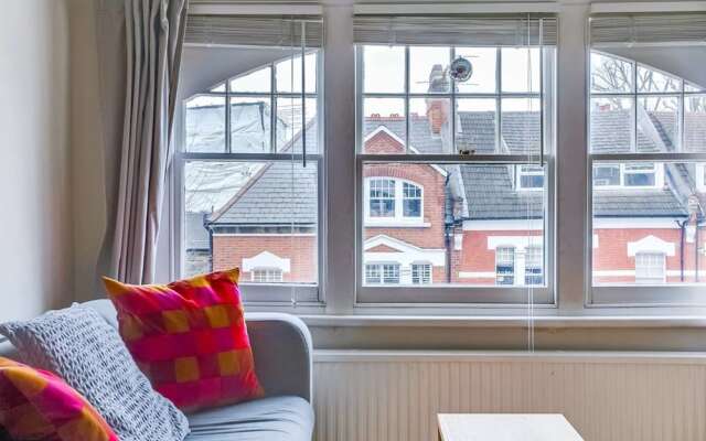 Lovely 1BR Home in North London