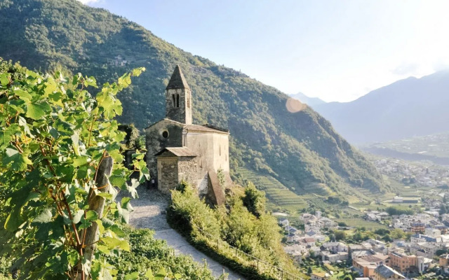 Curt di Clement Eco Mobility Hotel