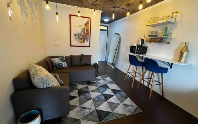Cozy Ocean Blue Condo 43in TV & Netflix