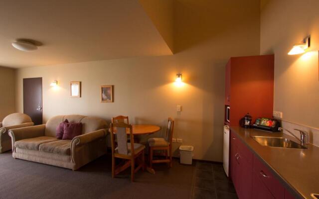 Balmoral Lodge Motel