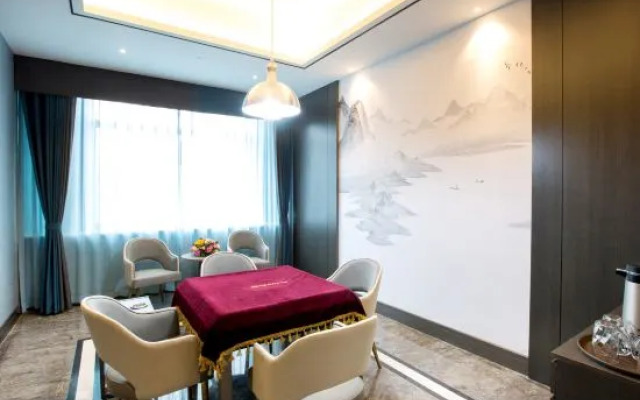 Yangzi International Hotel