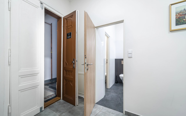 Royal Road Residence