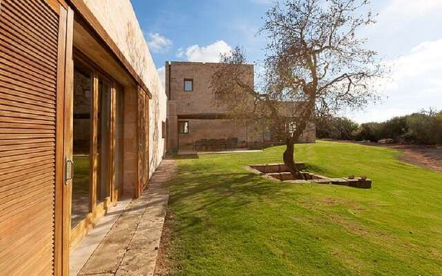 Residence by G Son Covas