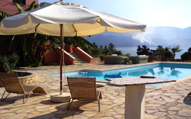 Villa Mitis - A Bohemian Private Pool Retreat