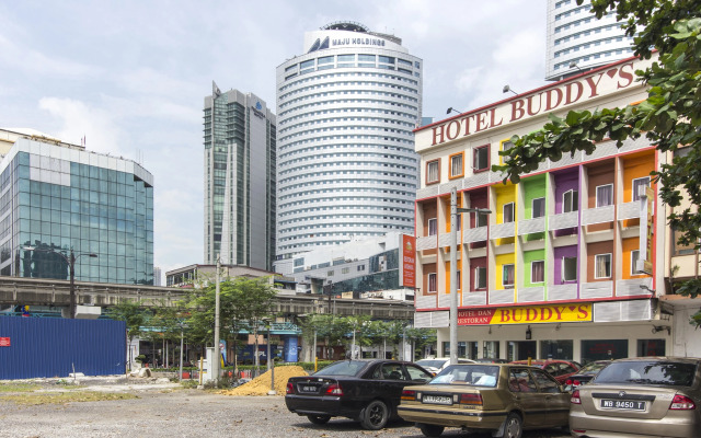 Oyo 327 Buddys Hotel