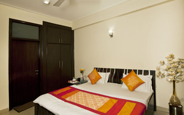 OYO 530 Hotel Azhan Residency