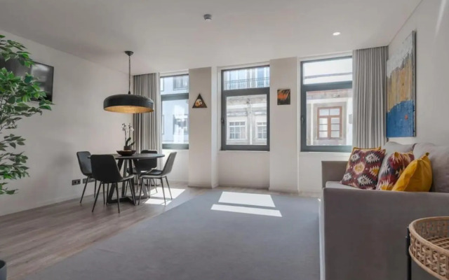 Urban Luxury Apartment, Downtown Porto near Metro