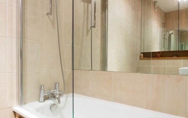 Veeve - The Heart of Soho