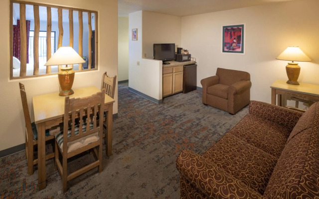 Sagebrush Inn & Suites